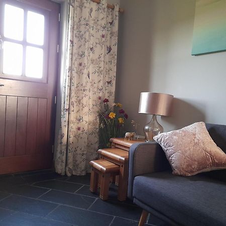 Quarry Loft Apartment แมกเฮอราเฟลท์ ภายนอก รูปภาพ